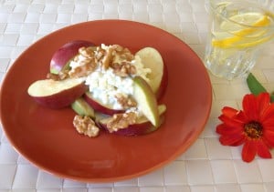 Blog-PGX-20150907-Lister-Apples-With-Cottage-Cheese-And-Walnuts